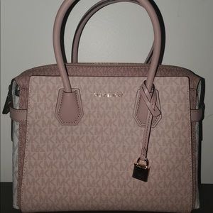 Micheal kors satchel